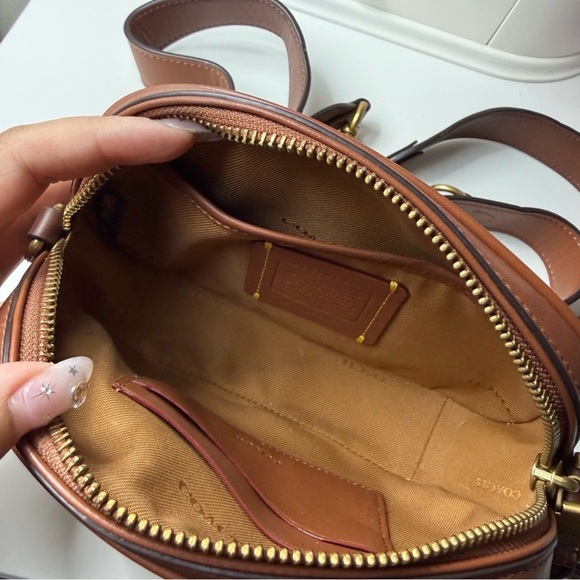 Coach Leatherware Camera Bag Badge Embroidered Veggie Garden - Picture 7 of 7